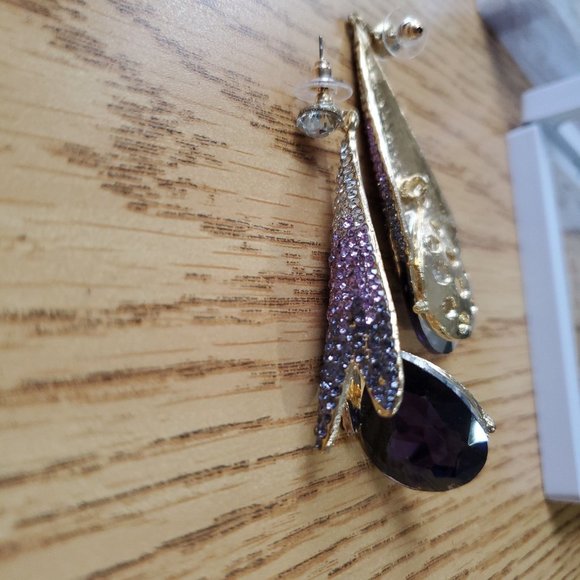 New Purple Grape and White Crystal Teardrop Goldtone Dangle Earrings - Picture 5 of 5